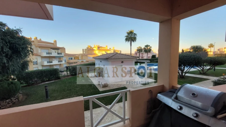 Apartamento T2 para Venda em Albufeira e Olhos de Água Foto 2