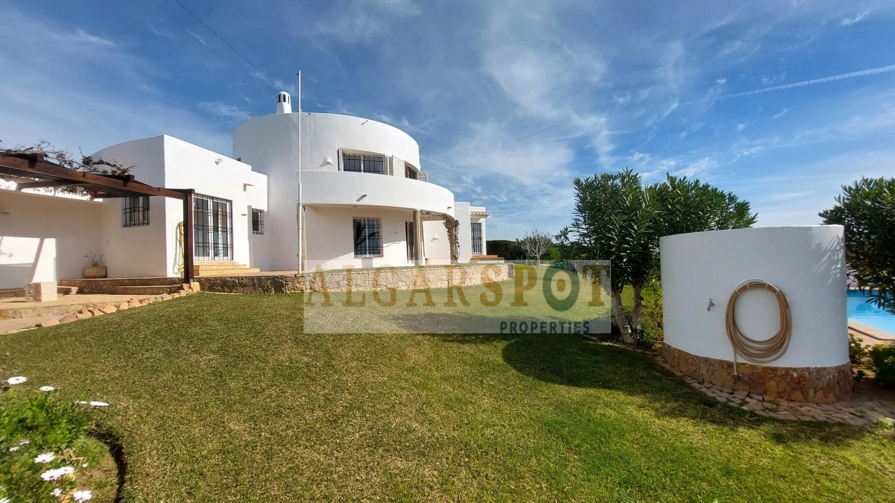 Moradia T3 para Venda em Guia Foto 41