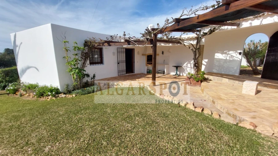Moradia T3 para Venda em Guia Foto 38