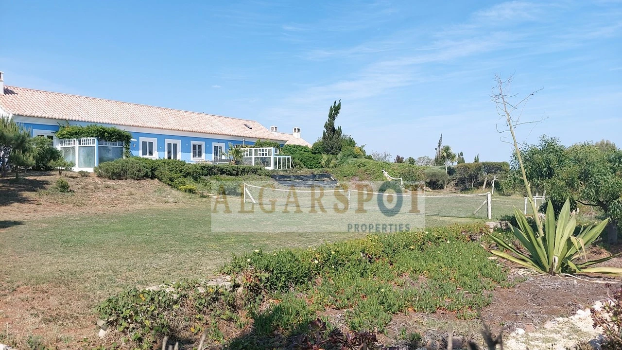 Moradia T4 para Venda em Vila do Bispo e Raposeira Foto 1