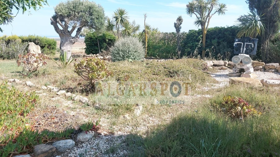 Moradia T4 para Venda em Vila do Bispo e Raposeira Foto 4