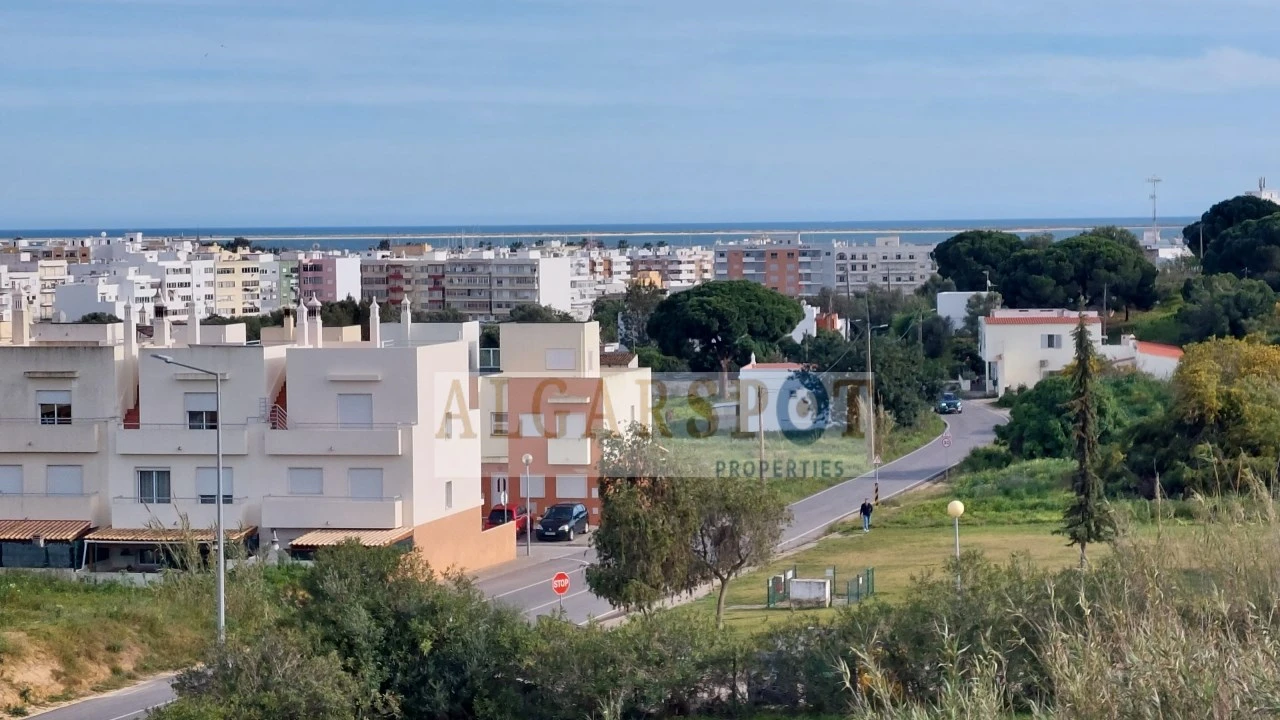 Apartamento T2 para Venda em Quelfes Foto 21