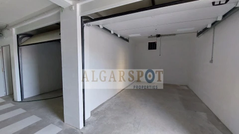 Apartamento T2 para Venda em Quelfes