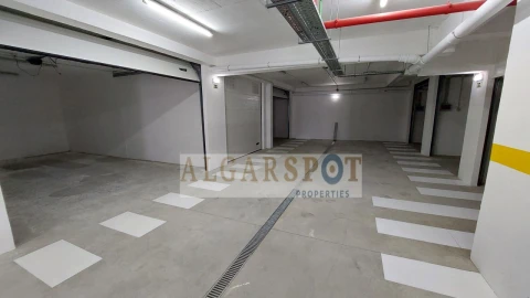 Apartamento T2 para Venda em Quelfes