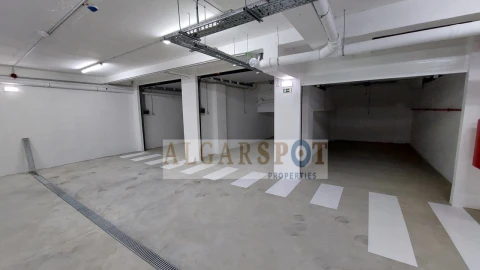Apartamento T2 para Venda em Quelfes