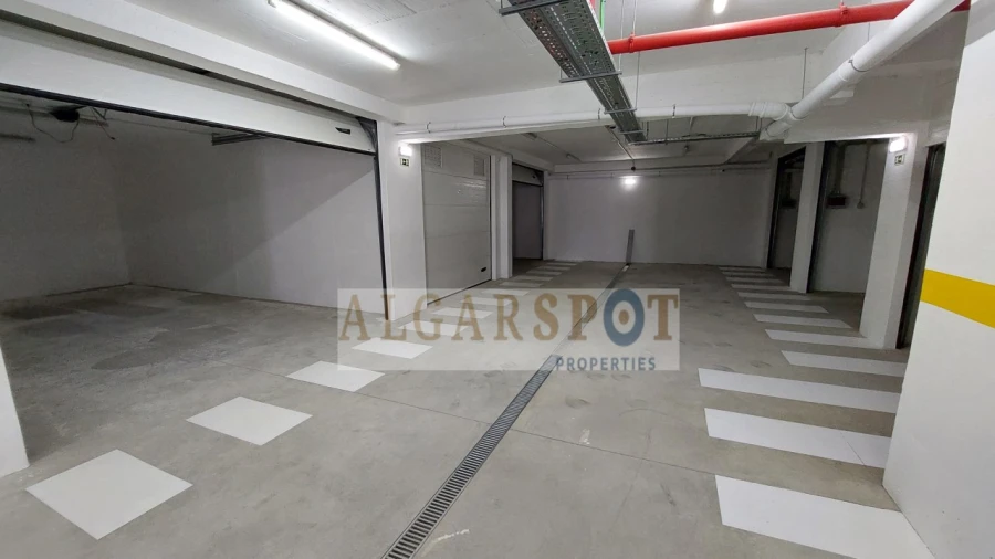 Apartamento T2 para Venda em Quelfes Foto 25