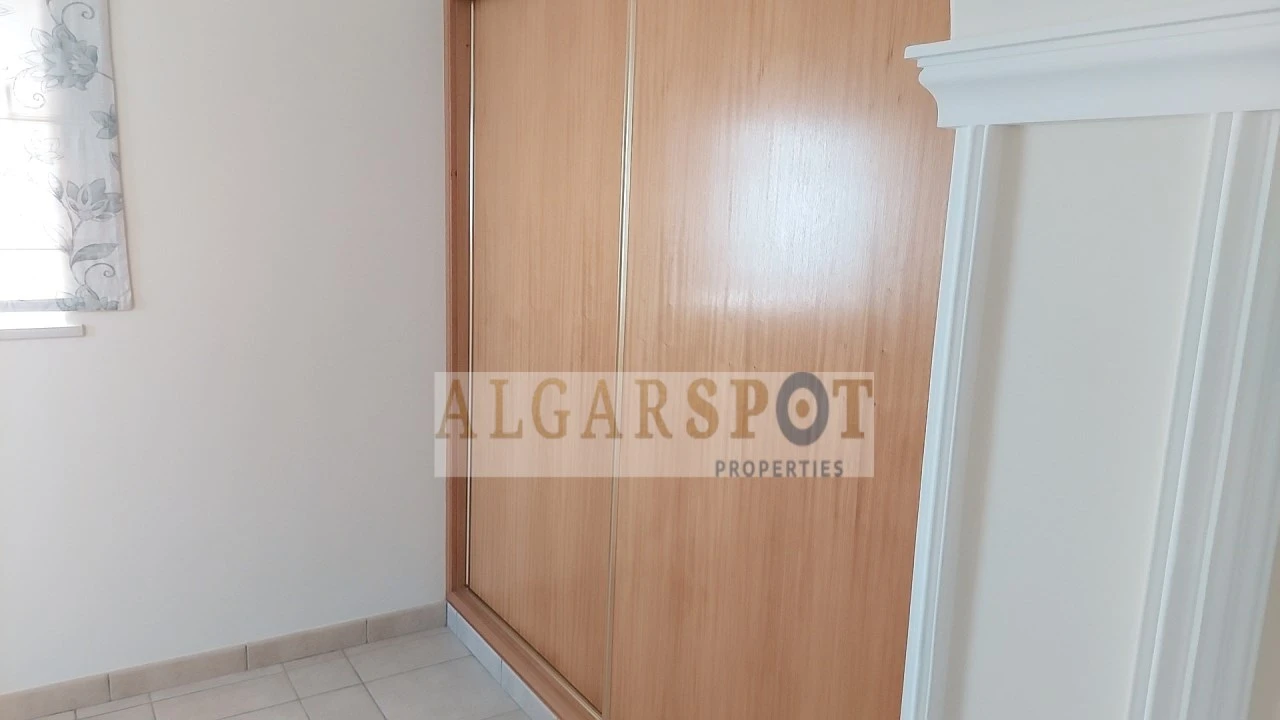 Moradia T4 para Venda em Santa Barbara de Nexe Foto 30