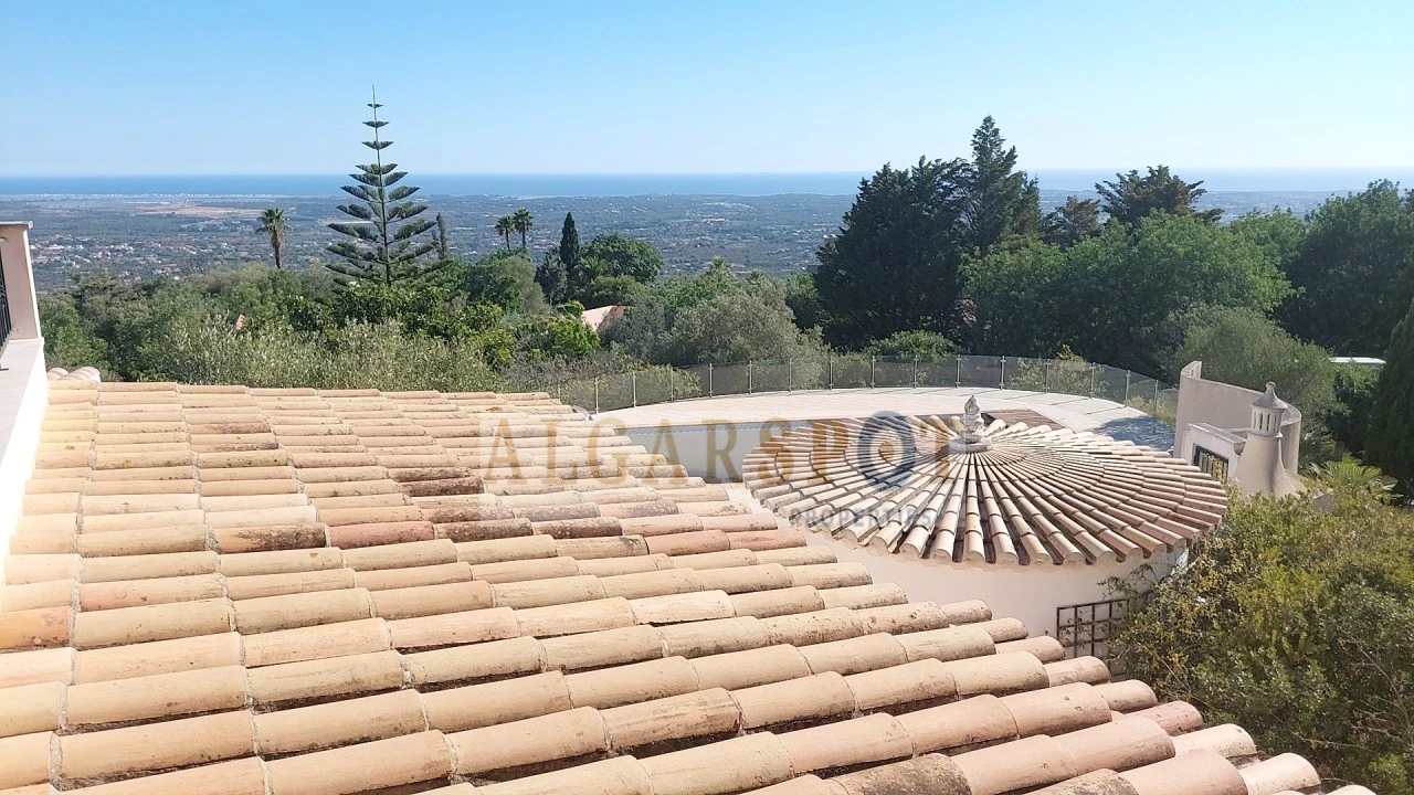 Moradia T4 para Venda em Santa Barbara de Nexe Foto 78