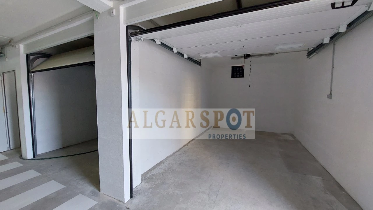 Apartamento T3 para Venda em Quelfes Foto 24