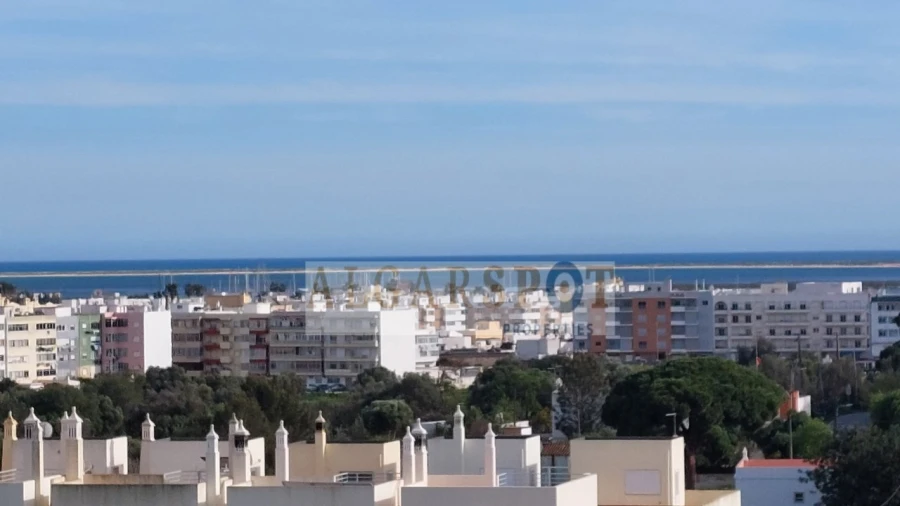 Apartamento T3 para Venda em Quelfes Foto 2
