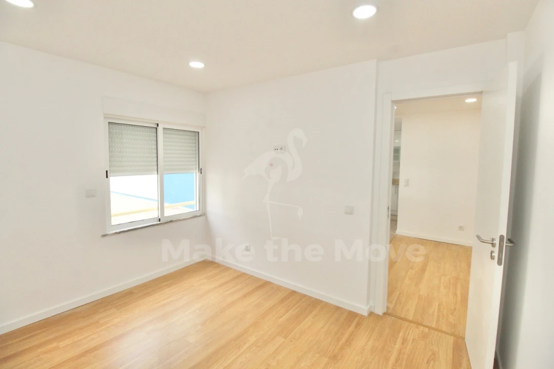 Apartamento T4 para Venda em Olhão Foto 19