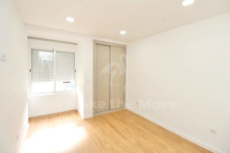 Apartamento T4 para Venda em Olhão Foto 14