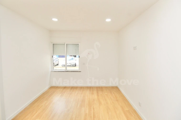 Apartamento T4 para Venda em Olhão Foto 21