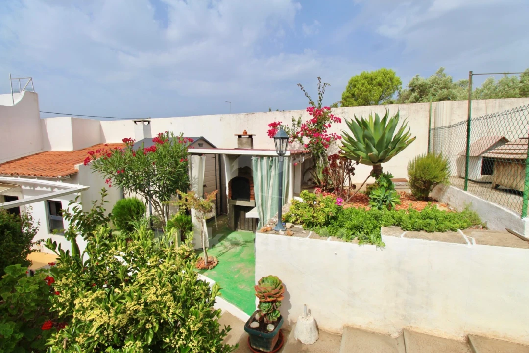 Moradia T4 para Venda em São Brás de Alportel Foto 2