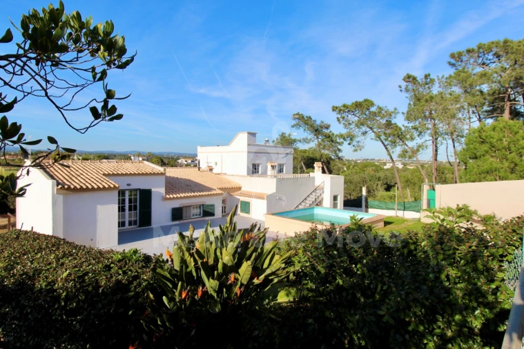 Moradia T7 para Venda em Luz de Tavira e Santo Estêvão Foto 1