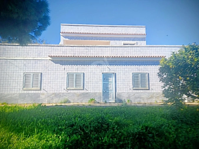 Moradia T5 para Venda em Moncarapacho e Fuseta Foto 1