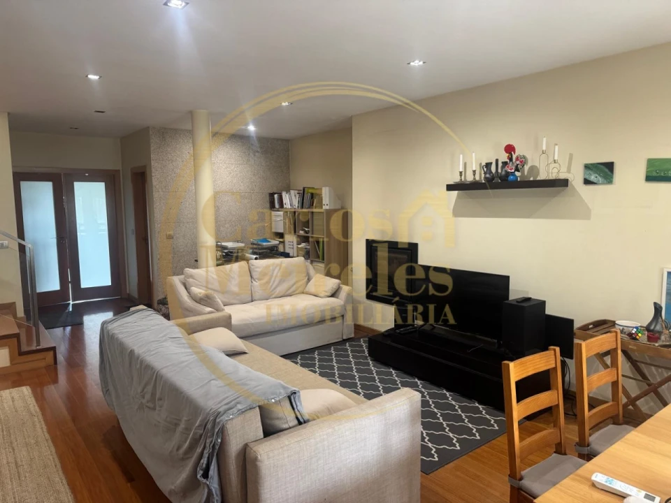 Moradia T3 para Venda em Vila Verde e Barbudo Foto 9