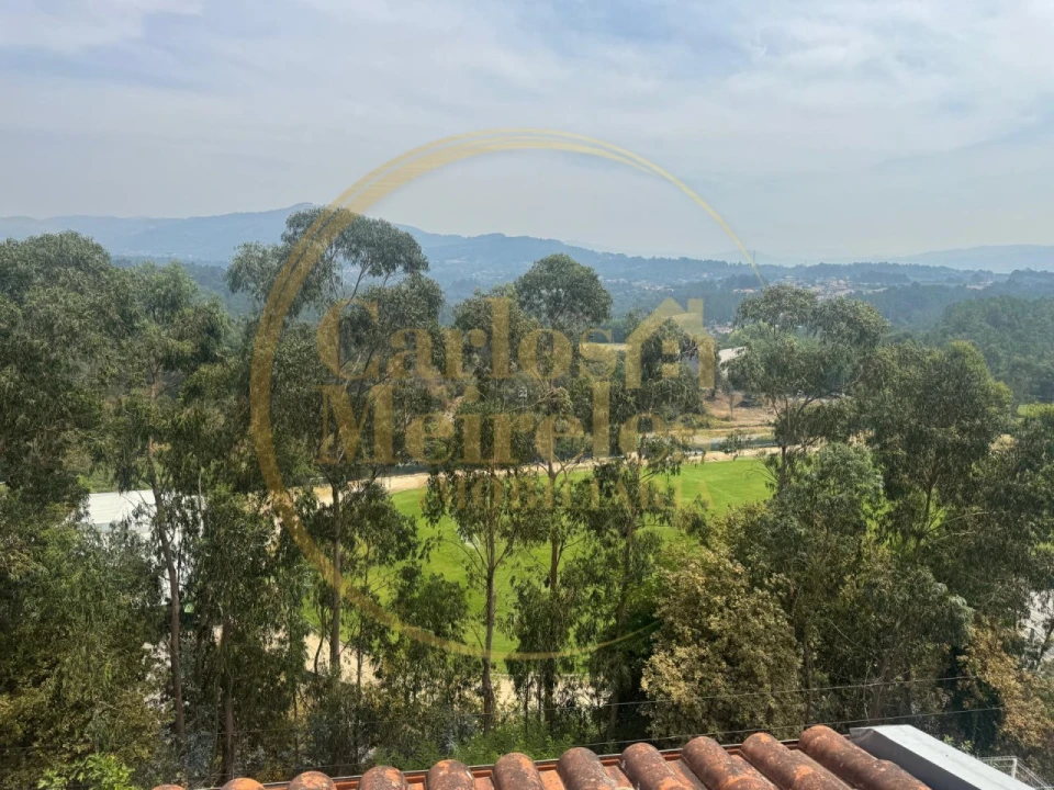 Moradia T3 para Venda em Vila Verde e Barbudo Foto 31