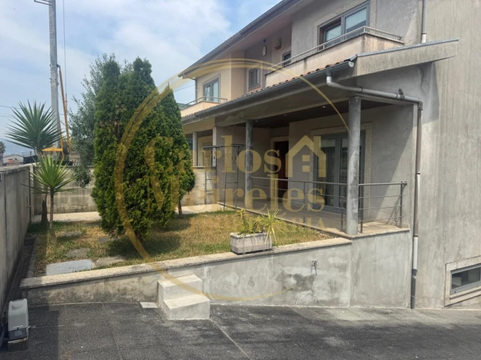 Moradia T3 para Venda em Vila Verde e Barbudo Foto 5