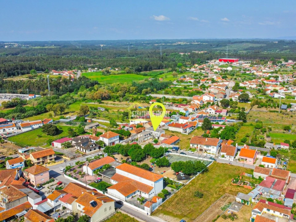 Moradia T4 para Venda em Ferreira-A-Nova Foto 1