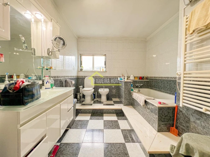 Moradia T4 para Venda em Ferreira-A-Nova Foto 30