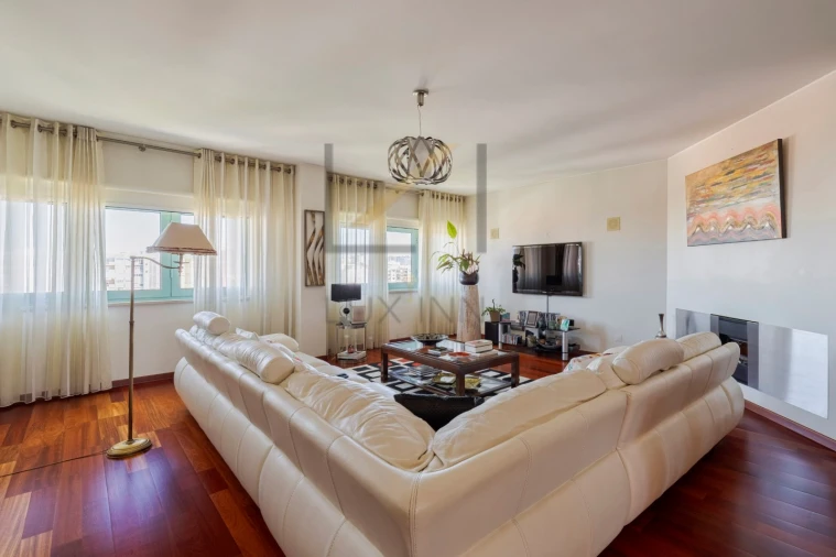 Apartamento T4 para Venda em União das Freguesias de Setúbal Foto 8
