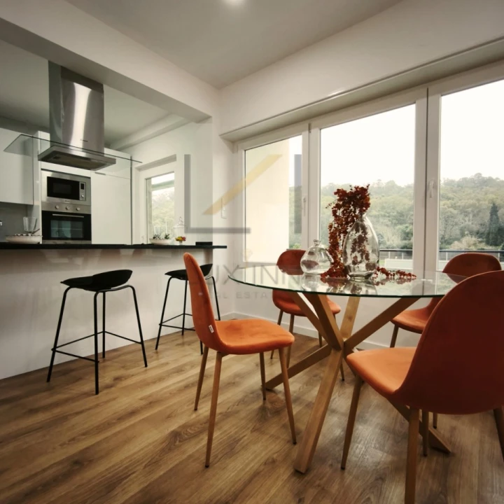 Apartamento T3 para Venda em Benfica Foto 2