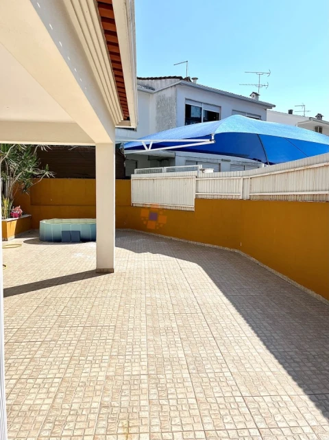 Moradia T3 para Venda em Corroios
