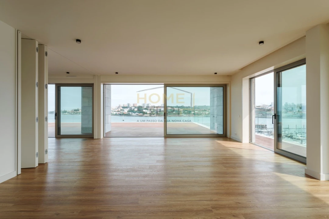 Apartamento T4 para Venda em Canidelo Foto 7