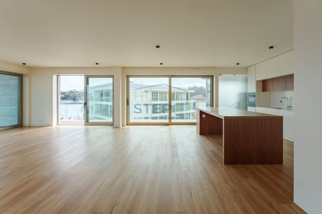 Apartamento T4 para Venda em Canidelo Foto 10