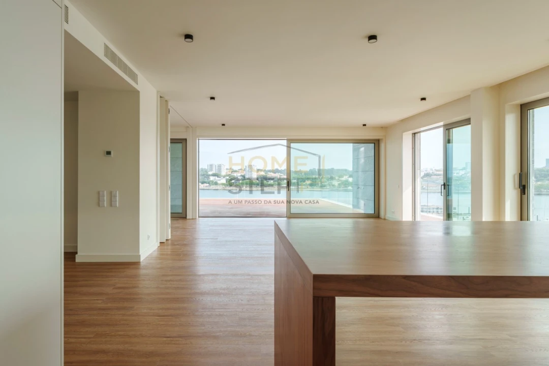 Apartamento T4 para Venda em Canidelo Foto 12