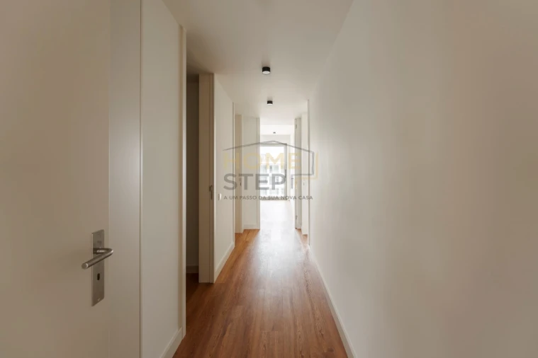 Apartamento T4 para Venda em Canidelo Foto 23