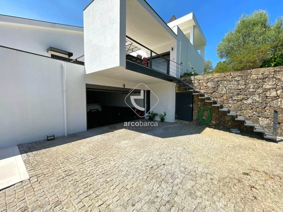 Moradia T5 para Venda em Fontão Foto 48