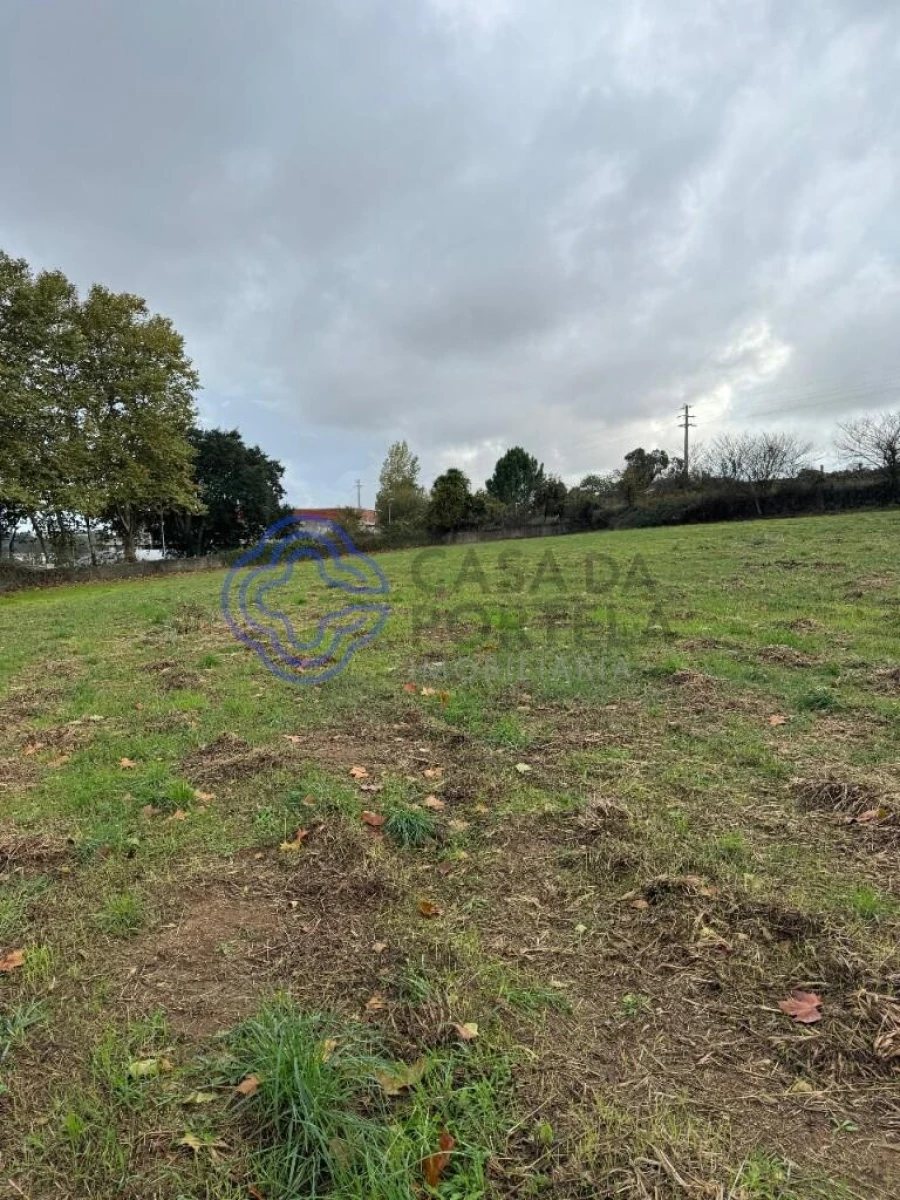 Terreno para Venda em Cidade da Maia Foto 25