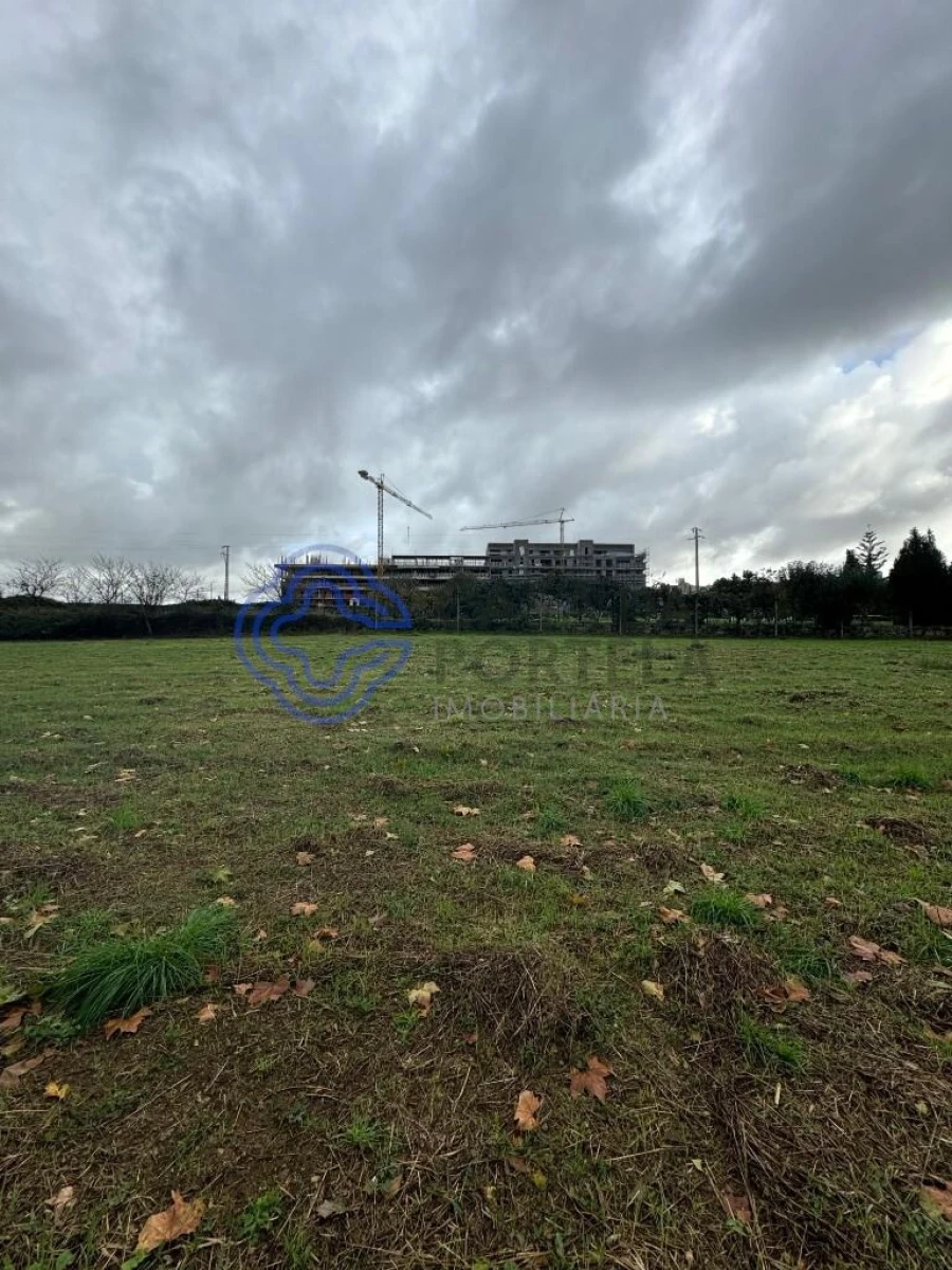 Terreno para Venda em Cidade da Maia Foto 23