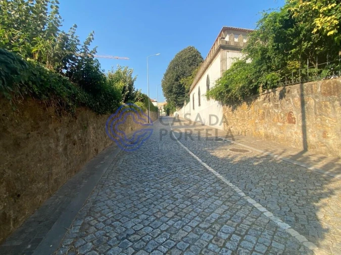 Terreno para Venda em Cidade da Maia Foto 13