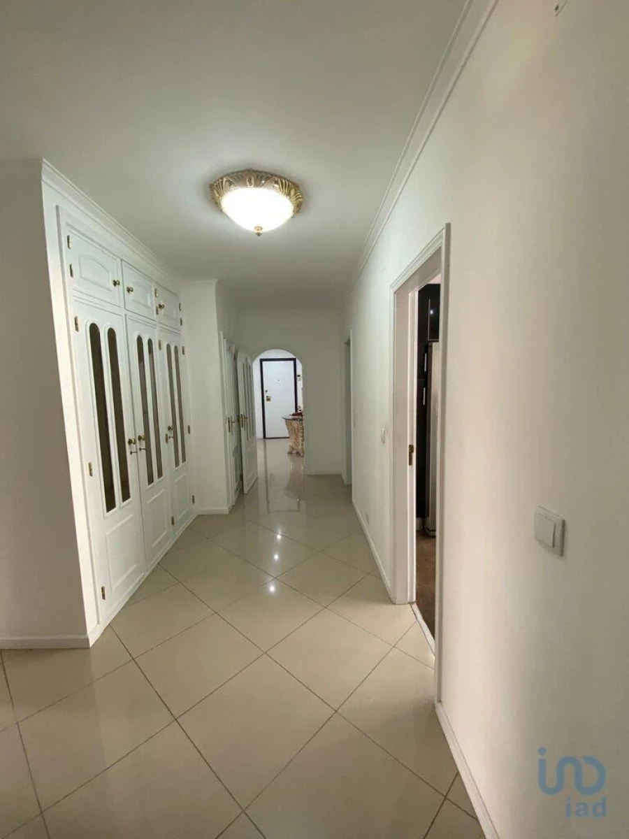 Apartamento T4 para Venda em Queluz e Belas Foto 13