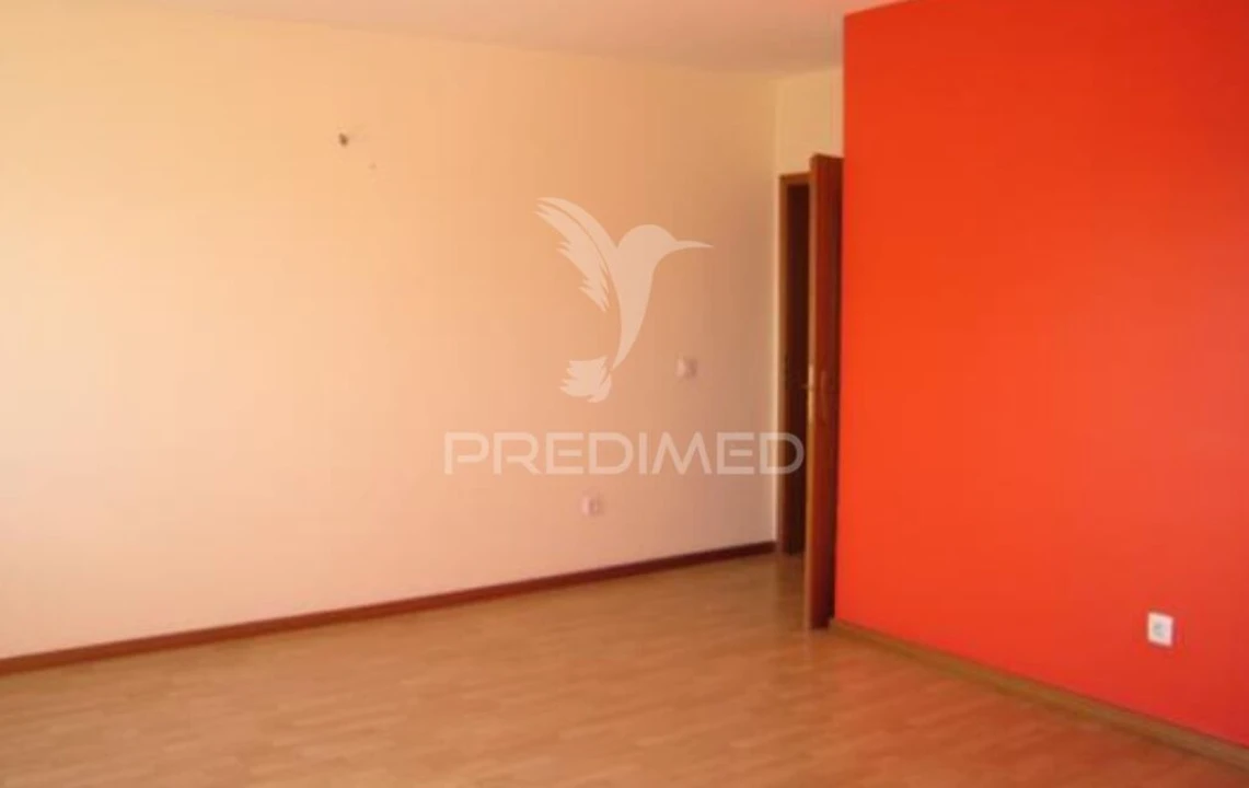 Apartamento T2 para Venda em São João da Madeira Foto 2