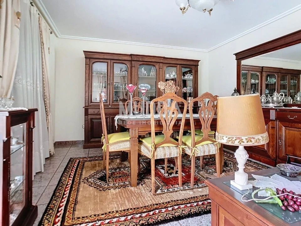 Moradia T5 para Venda em Santa Maria Maior Foto 2