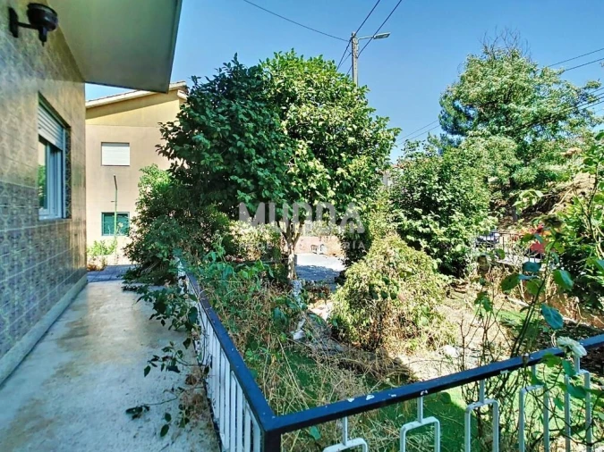 Moradia T5 para Venda em Santa Maria Maior Foto 24