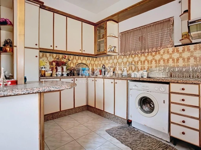 Moradia T5 para Venda em Santa Maria Maior Foto 21