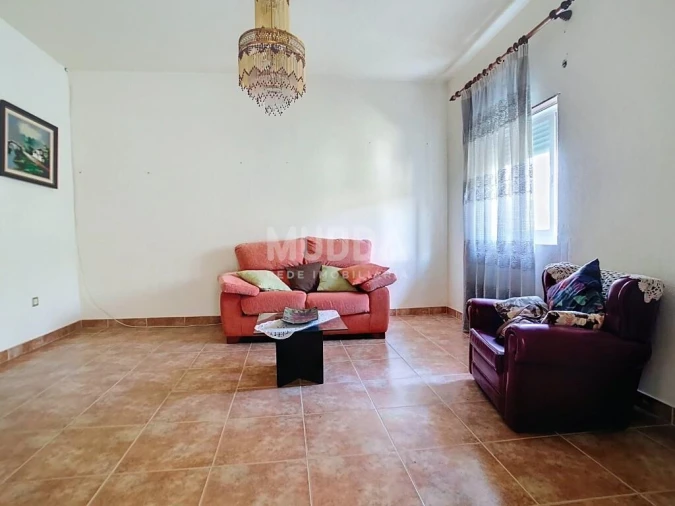 Moradia T5 para Venda em Santa Maria Maior Foto 18