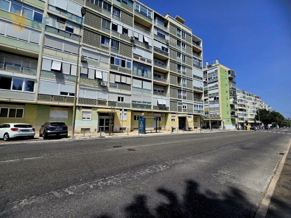 Apartamento T3 para Venda em Benfica Foto 17