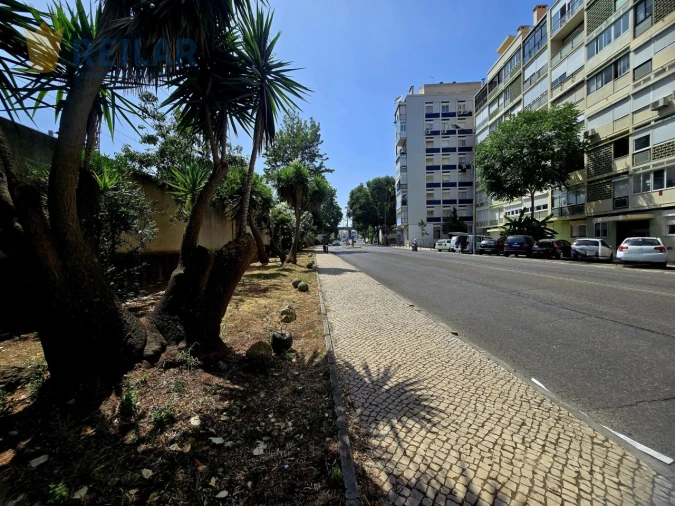 Apartamento T3 para Venda em Benfica Foto 1