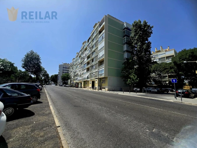 Apartamento T3 para Venda em Benfica Foto 16