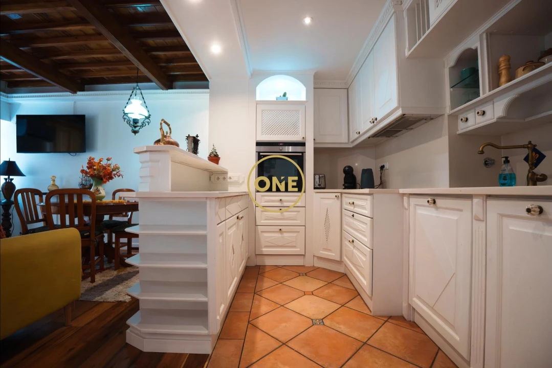 Moradia T4 para Venda em Ponta Delgada (São José) Foto 4