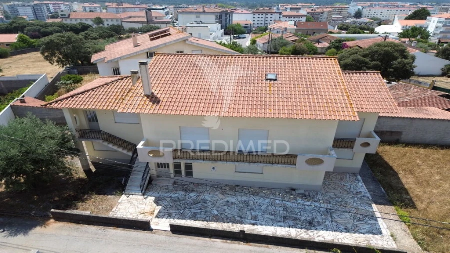 Moradia T6 para Venda em Fatima Foto 4