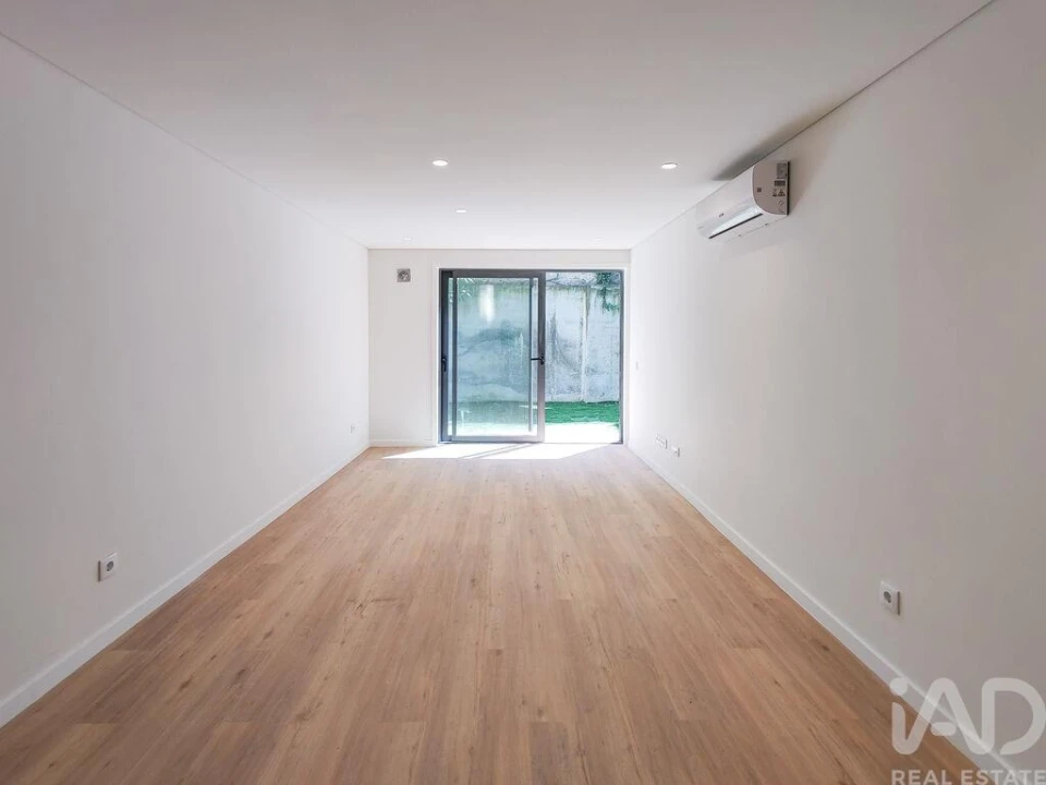 Apartamento T1 para Venda em Cedofeita, Santo Ildefonso, Sé, Miragaia, São Nicolau e Vitória Foto 15