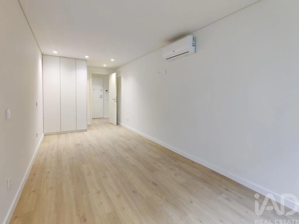 Apartamento T1 para Venda em Cedofeita, Santo Ildefonso, Sé, Miragaia, São Nicolau e Vitória Foto 19