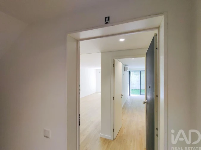 Apartamento T1 para Venda em Cedofeita, Santo Ildefonso, Sé, Miragaia, São Nicolau e Vitória Foto 5